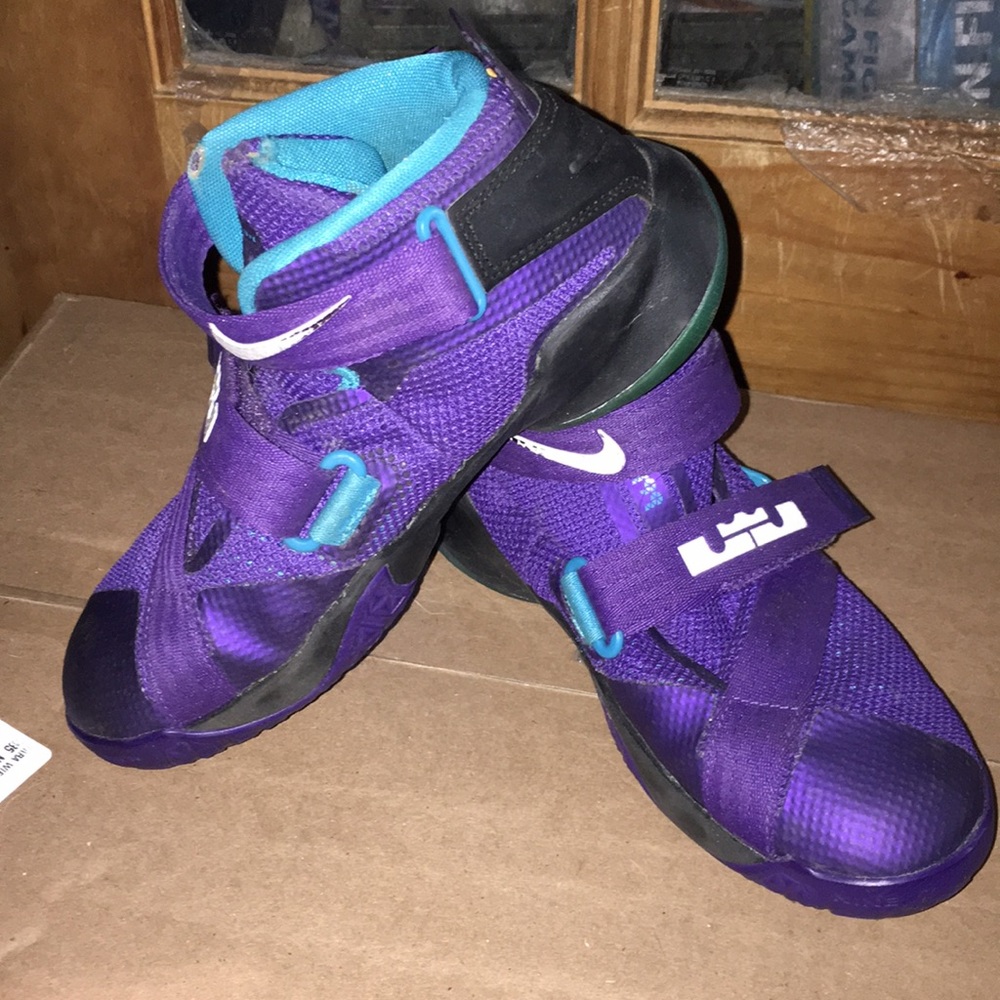 Girl sneaker Nike